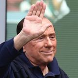 Polis - Berlusconi in terapia intensiva, ‘soffre di leucemia’ (di Anna Laura Bussa)