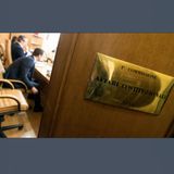 Polis - Blitz della maggioranza al Senato, con un emendamento si toglie il ballottaggio nei comuni
                (di Anna Laura Bussa)