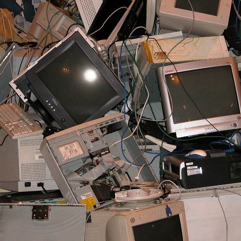 Elettronica e riciclo - Tv e distanza di visione - Antivirus made in Italy